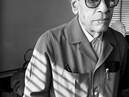 30 Naguib Mahfouz. Le Caire 1992